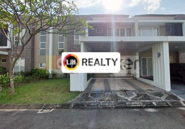 Rumah Mewah 2 Lantai di Perum Orchard Park di Batam Centre