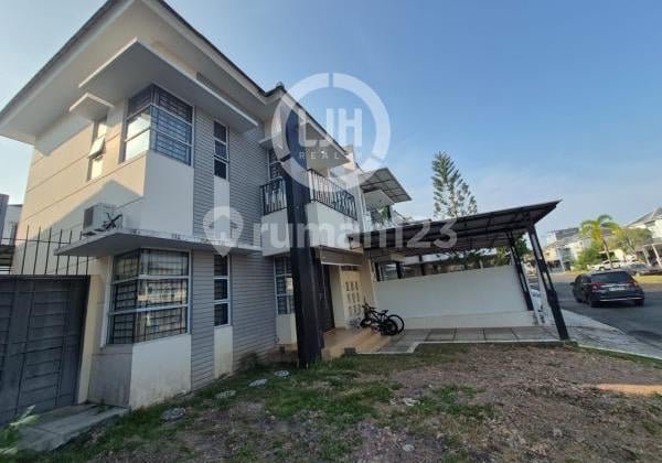 Disewakan Rumah di Taman Golf Residence