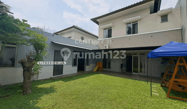 2-Storey Furnished House with Strategic Location in Kbp Bandung