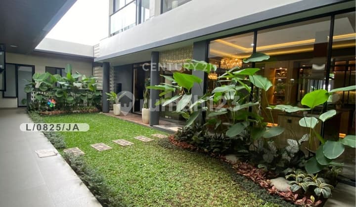 2-Story Furnished and Strategic House in Kota Baru Parahyangan
