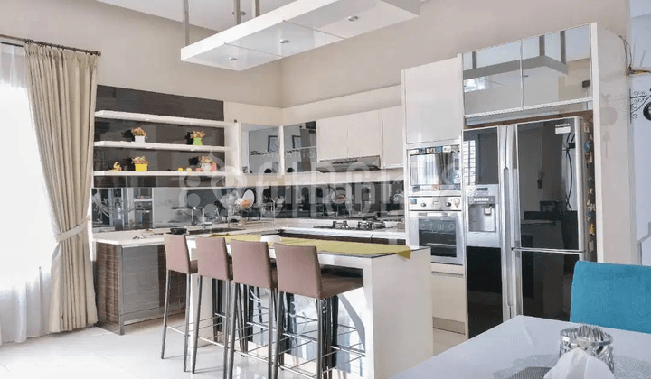 Rumah Semi Furnished Resor Dago Pakar, Bandung