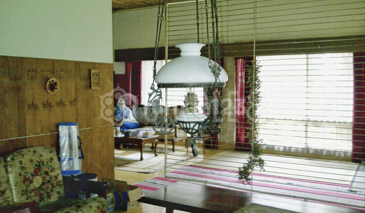 Rumah Luas Ahmad Yani dekat fasilitas publik, lingkungan aman