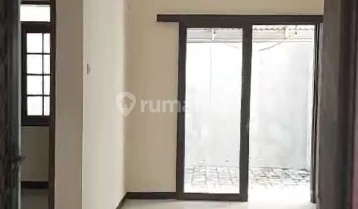 Disewakam Rumah Citraland Semi Furnish