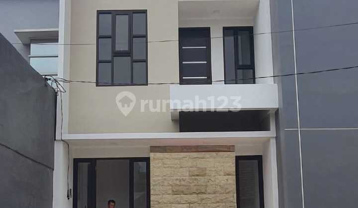 Rumah Baru Raya Wonorejo Rungkut Strategis Jalan Lebar