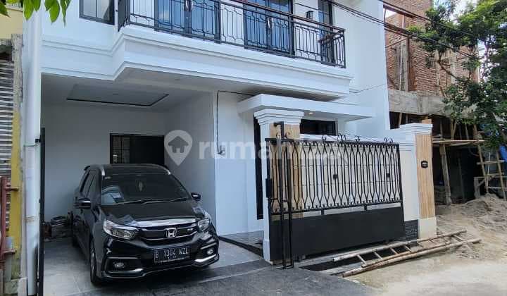 Dijual Rumah Bagus Dan Rapi Semi Furnished Di Pamulang