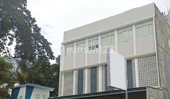 Dijual Bangunan Komersil 4 Lantai Cocok Untuk Usaha Meruya Utara