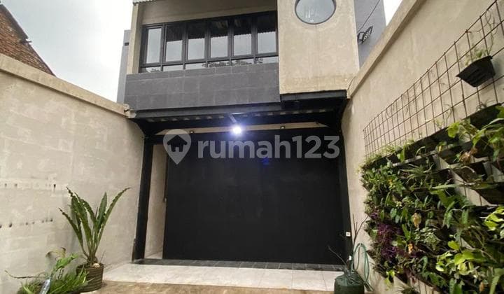 Rumah Cocok untuk Kantor Usaha Maupun Hunian Pinggir Jalan