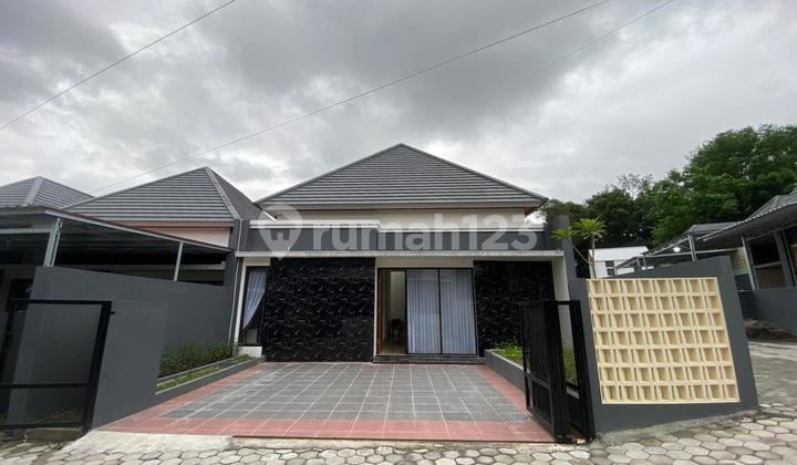 Jual Rumah Siap Huni Limasan Modern Type 70/112M2 di Jogja Dekat Jakal & Kampus Uii Jogja