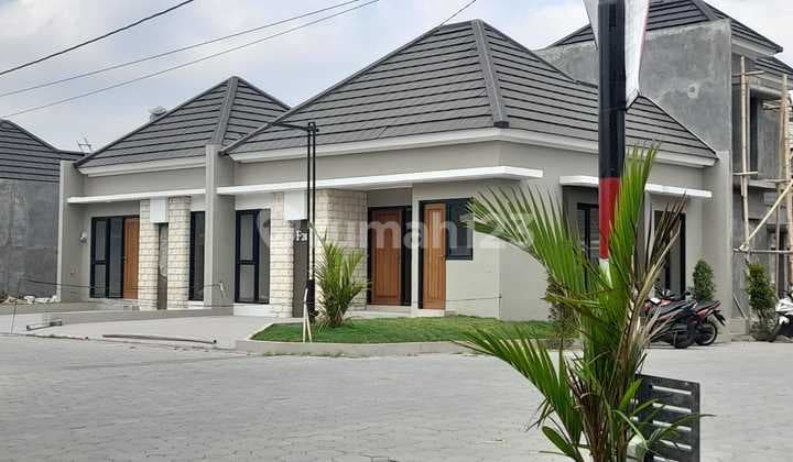 Rumah Pesan Bangun Limasan Cantik Cuma 300Jtan di Prambanan Klaten 10 Menit Dari Exit Tol Prambanan