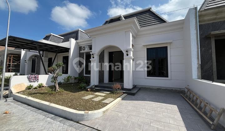 300 meter dari Jl. Raya Jogja-Solo Dalam Perumahan Elit di Kalasan Jual 645,9Jt Nego Type 45/84m2