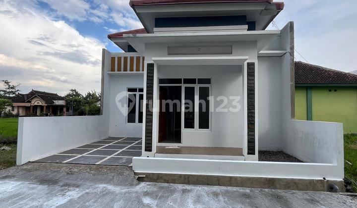 Cuma 300Jtan Rumah Limasan Modern di Ceper Klaten 6Menit Dari Rsu Mitra Pedan SHM Ready