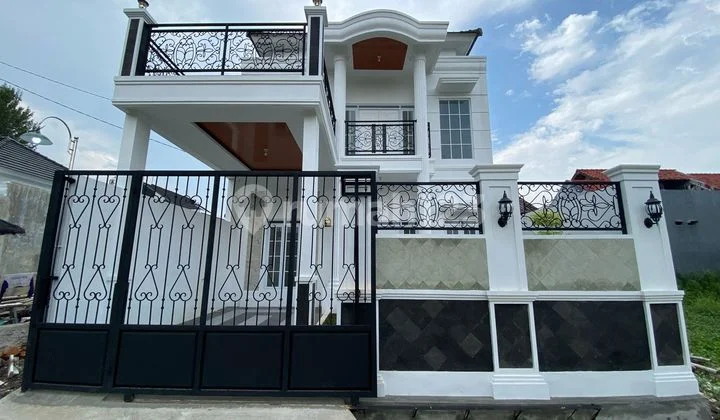 Jual Rumah Pesan Bangun Megah 2 Lantai Cuma 497Jt Type 66/60m2 Depan Exit Tol Ngawen Klaten