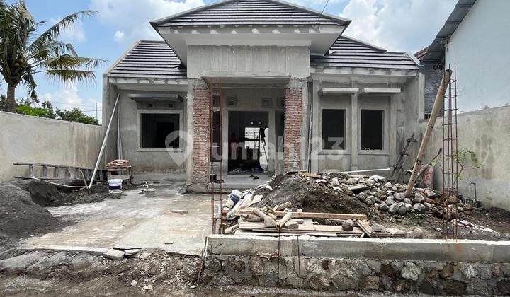 Jual Rumah Siap Huni Dalam Proses Bangun 70% Type 71/181M2 3Kt+2Km di Prambanan SHM Ready Siap KPR