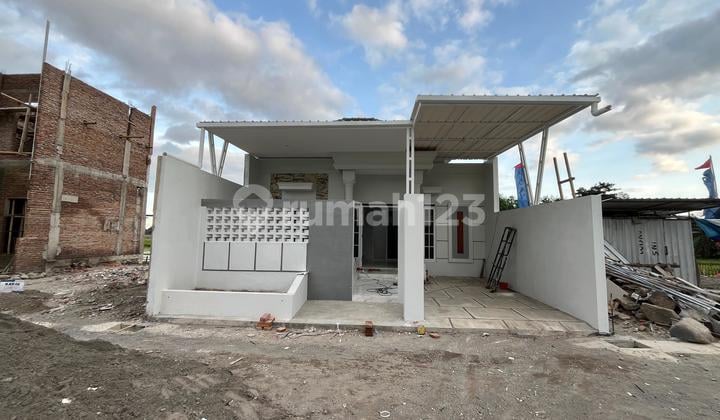 Only 287 Million Gets Land + Building with American Classic Concept Type 30/66m² Location Near Klaten Toll Exit