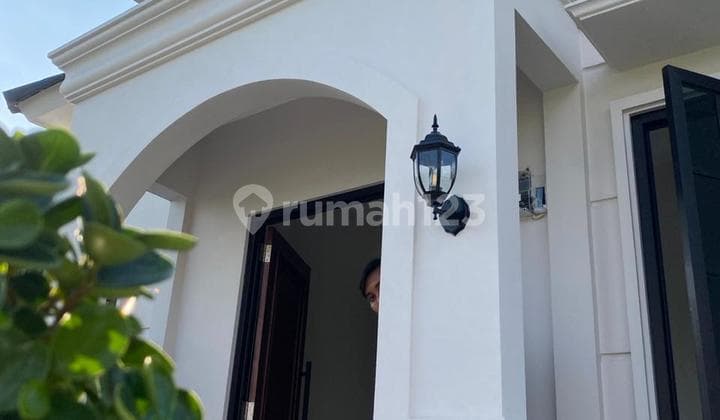 Sell American Classic House 2 Minutes from Prambanan Temple Only 406 Million, Still Negotiable. Unit Within a One Gate System Residential Area.