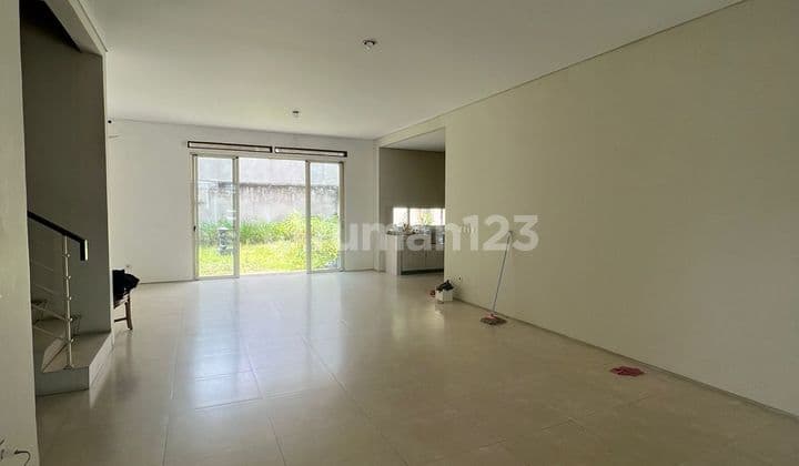 Di Jual Rumah di Tedjakencana Kota Baru Parahyangan