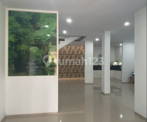 Rumah Baru Siap Huni Ciumbuleuit Bandung