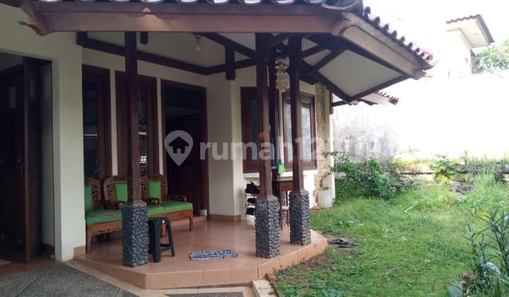 RUMAH ASRI DI SENAYAN UTAMA BINTARO JAYA