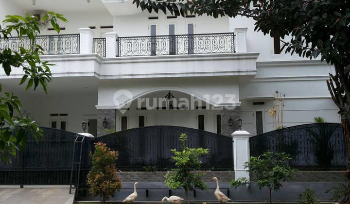 Di Jual Rumah Besar Ada Kolam Renang Di Mandar Bintaro