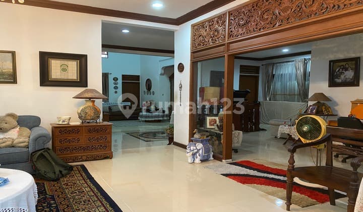 RUMAH ASRI SANGAT STRATEGIS DI WARUNG BUNCIT JAKSEL