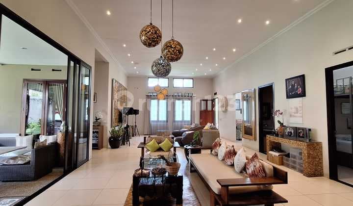 For Sale Rumah Full Furnished di Bandung Tempoe Doeloe Kota Baru Parahyangan