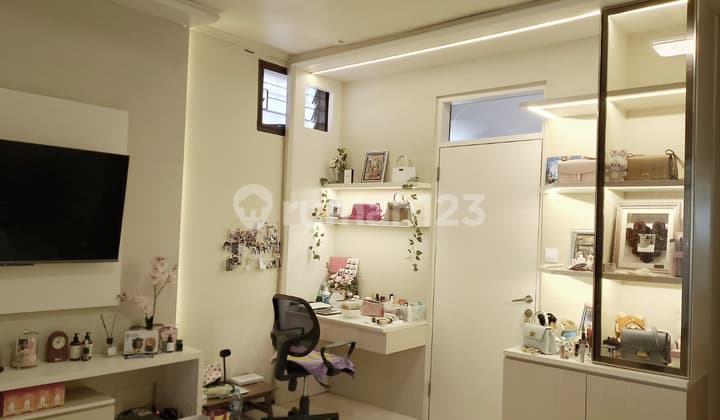 Rumah Taman Aries Jakarta Barat SHM Uk15x20- Kantong- Jalur Utama