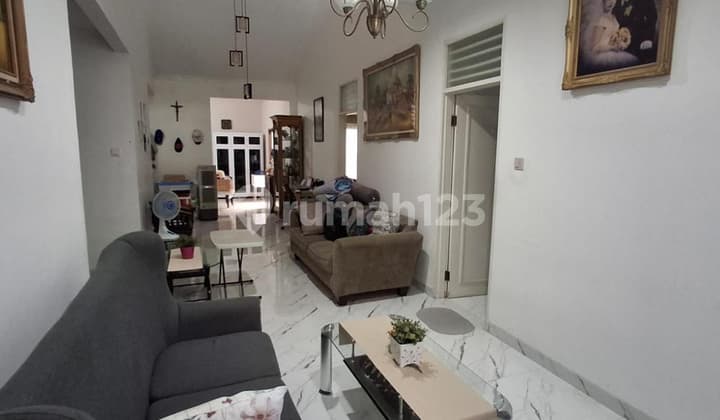 Rumah Metland Puri Dekat Jakarta Barat SHM Uk 8X20 Bebas Banjir