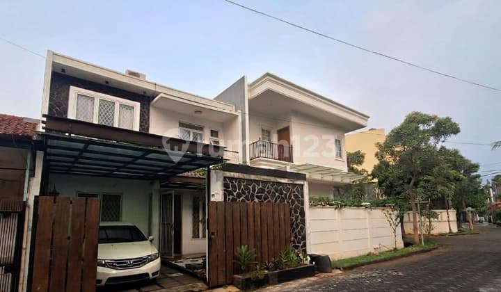 Rumah Semanan Jakarta Barat SHM Uk 7X15 Rapih 2.5 Lantai
