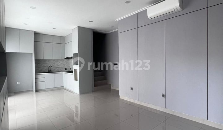 Rumah Pik 2 Cluster Danau Uk 8X10 Semi Furnished Interior