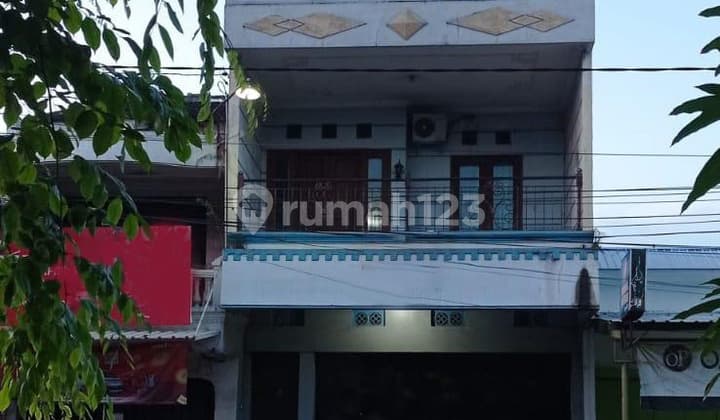 Dijual Ruko Siap Huni Semanggi 2,5 Lantai Pinggir Jalan Strategis Bagus Bersertifikat SHM Tengah Kota Solo Surkarta