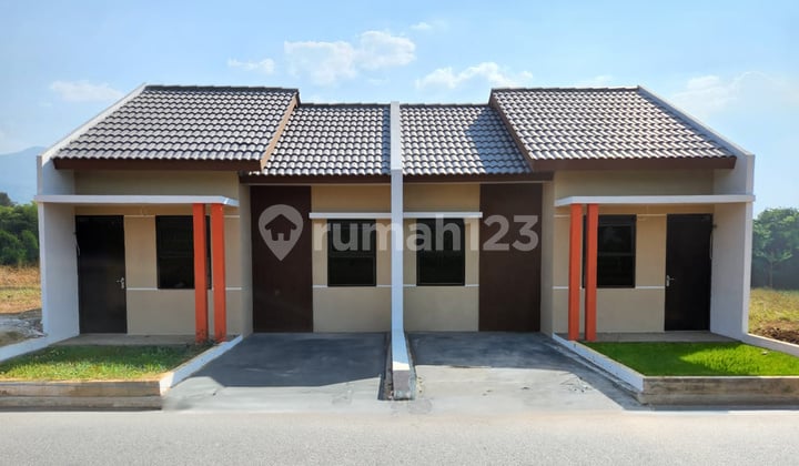 Rumah Minimalis Modern Paling Laris di Cangkuang Bandung