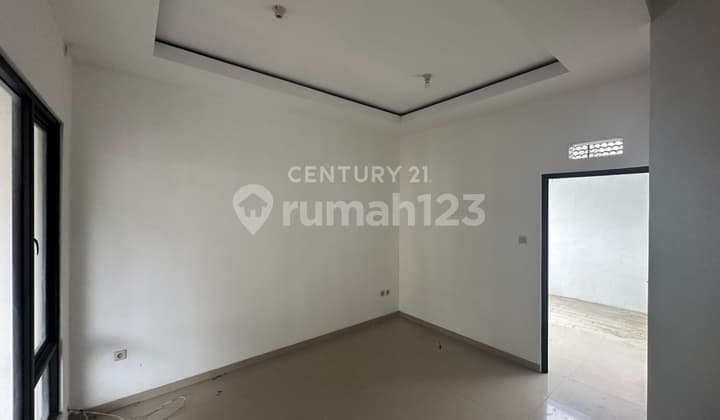 Rumah 2 Lantai Siap Huni Dekat IKEA Kota Baru Parahyangan