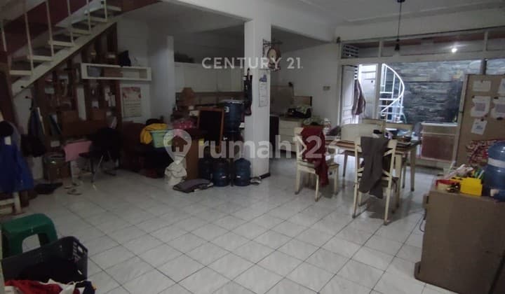 Rumah Pas Untuk Kantor Atau Cafe Posisi Strategis Sayap Buah Batu