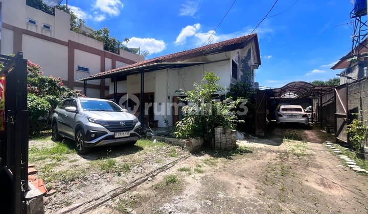 Rumah Strategis di Jagakarsa, Tanah Luas Investasi Masa Depan