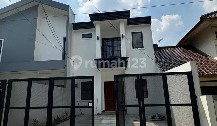 Rumah Cantik 2 Lantai Siap Huni Cinere, Depok