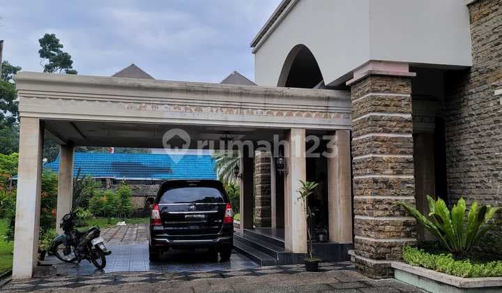 Luxury House for Sale on Jalan Besar Sudirman