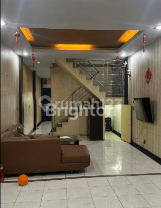 Ruko 3 Lantai Full Furnish Strategis di Mandala Medan