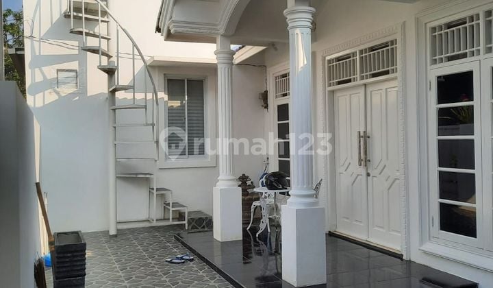 Rumah di Cluster Catalina Selangkah Ke Mall Carstenzs Gs