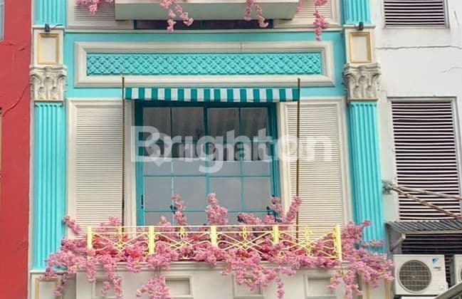 RUKO MEWAH 4 LANTAI THE PARISIAN BINTARO PONDOK AREN TANGERANG SELATAN