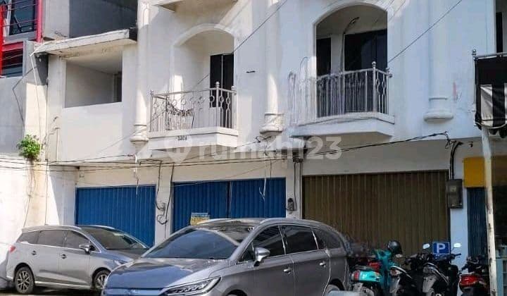 For Rent 4-Story Shop House in Rawamangun, East Jakarta