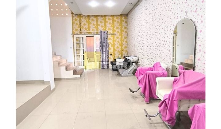 Rumah murah 2 lantai siap huni 6 kamar strategis