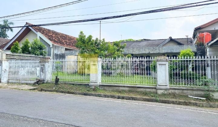Rumah Strategis Pusat Kota Pinggir Jalan Pahoman Bandar Lampung