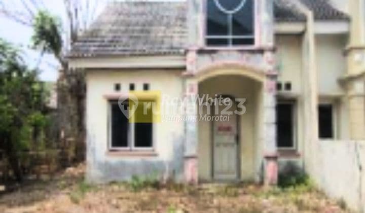 The house is located in Teluk Betung Selatan, Bandar Lampung.