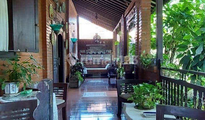 House in Purwomartani Kalasan, Ethnic Style, Spacious Yard, Comfortable and Quiet.