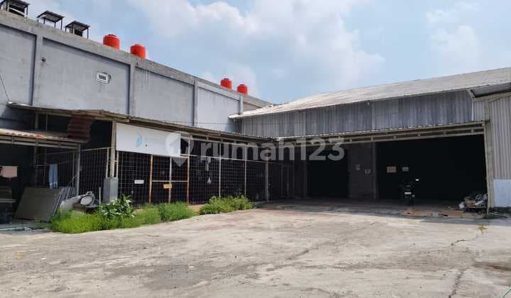 Disewakan Gudang strategis, Tronton Masuk, Jalan Utama di Yogyakarta