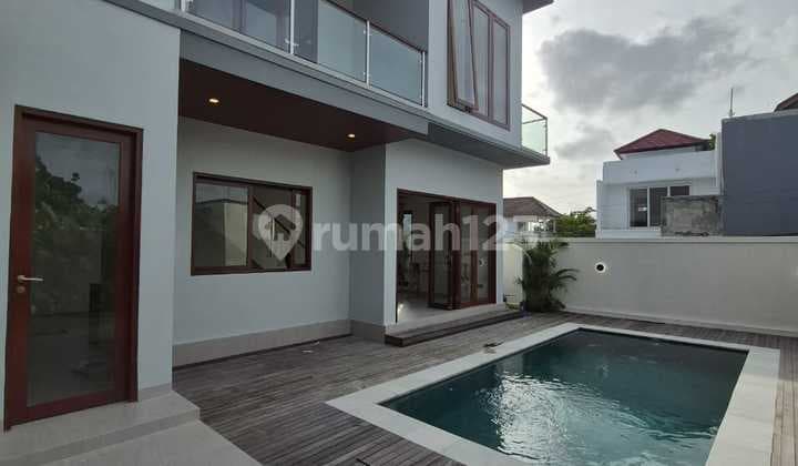 Villa Brand New - Freehold di Kuta Selatan