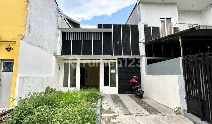 Harga Miring Dijual Rumah Baru Minimalis di Lawang Malang