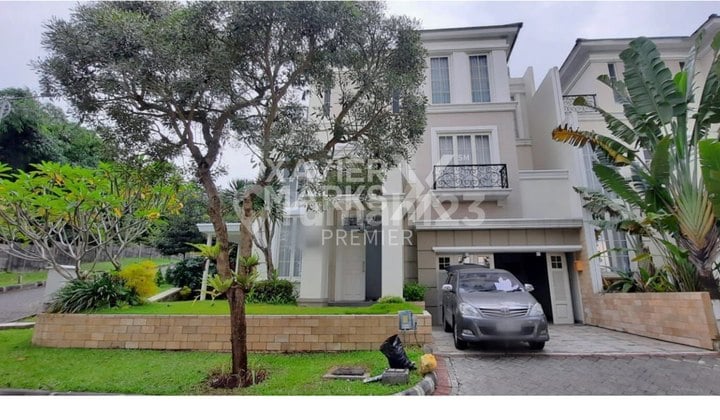 Affordable Hook House, Brand New, Fully Furnished in Citra Garden Malang