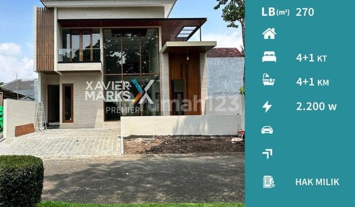Properti Langka Dijual Rumah Mewah dan Elite di Araya Golf, Malang