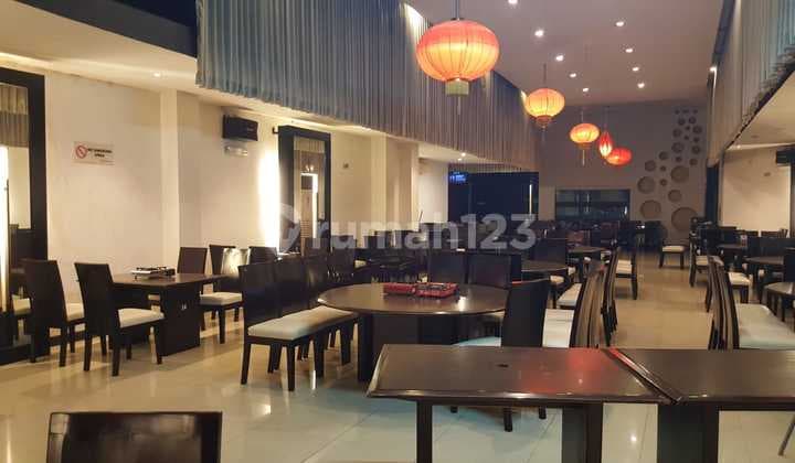 Ruang Usaha Sangat Strategis di Mainroad Braga Bandung